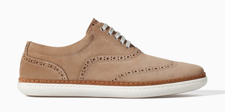 men's beige wing tip lace up sneaker