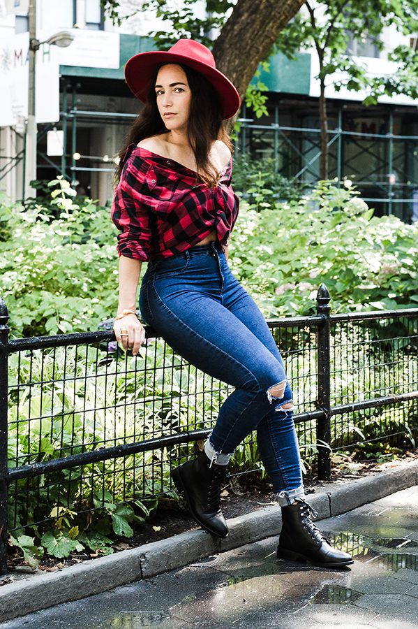 thursday-boots-curvy-influencer-ootd-4