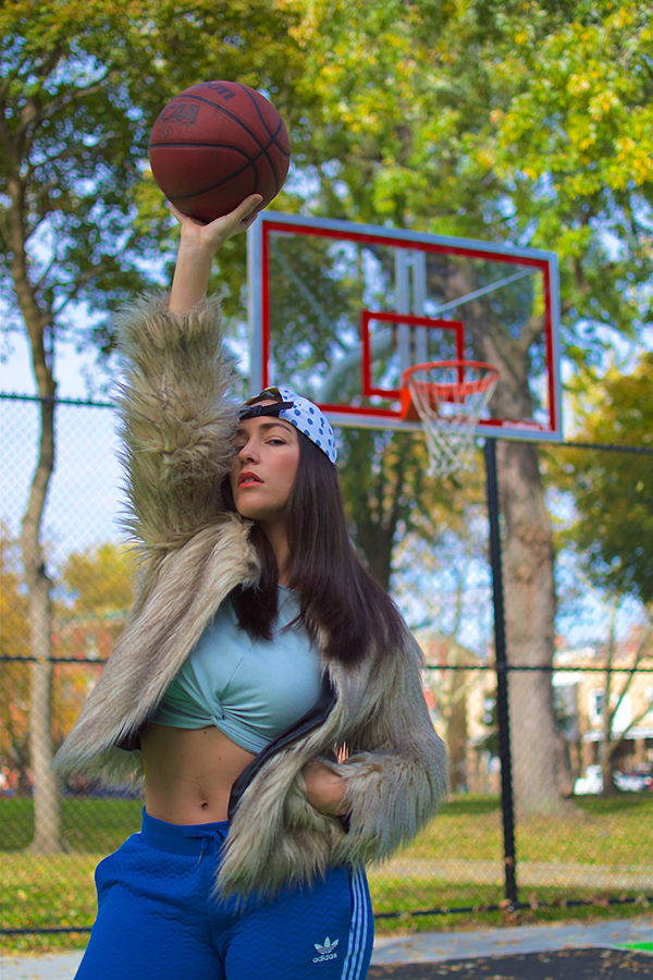 curvy-basketball-player